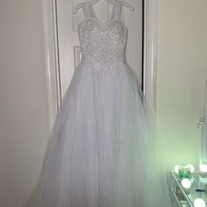 wedding/cotillion dress
